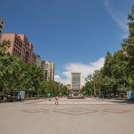 L&L. Apartment เยเรวาน ภายนอก รูปภาพ