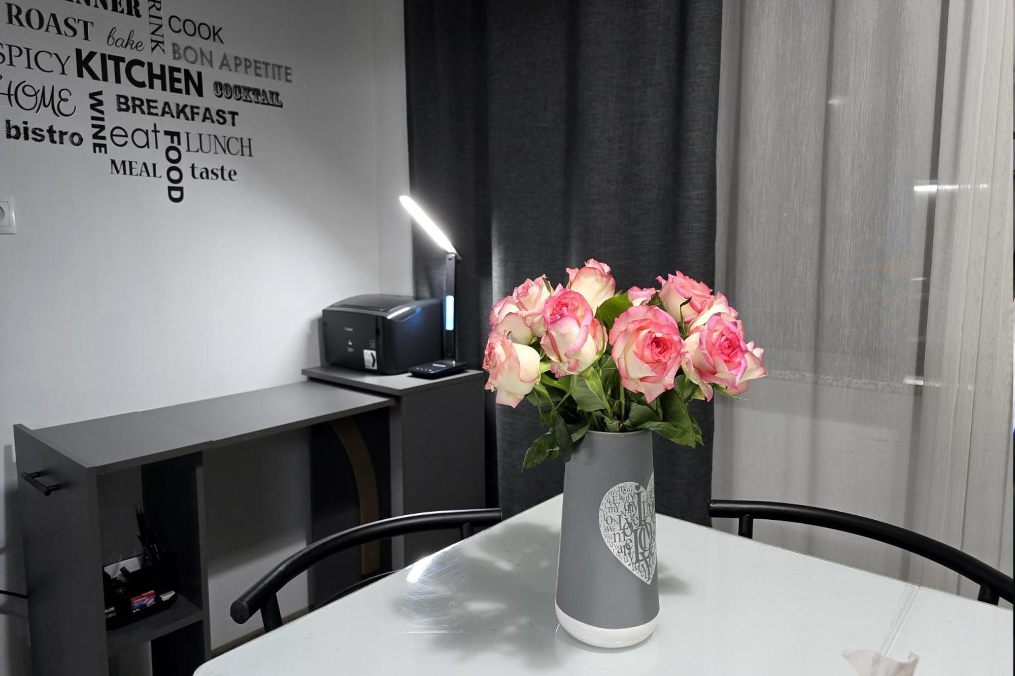 L&L. Apartment เยเรวาน ภายนอก รูปภาพ